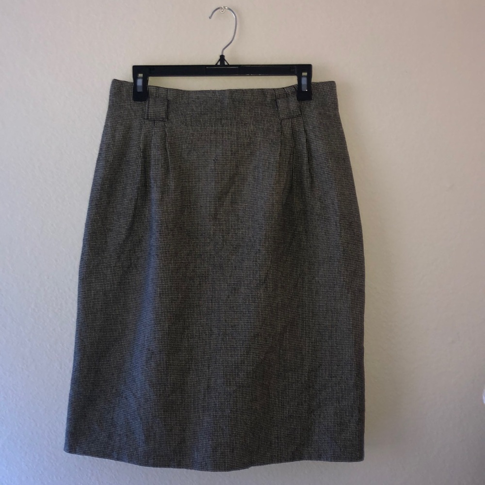 NEW skirt
